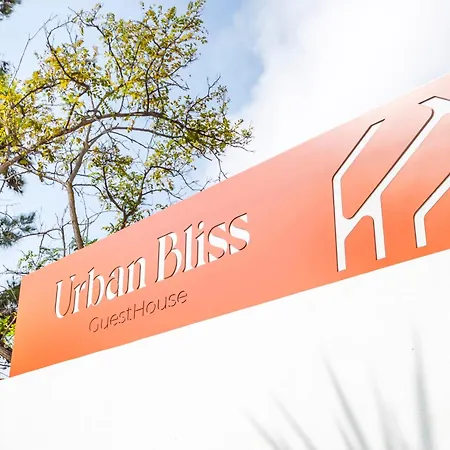 Urban Bliss I *